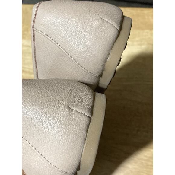 Nautica Beige Flats Loafers Women's US 8.5 Slip On Driving Shoes **READ** - Picture 7 of 10